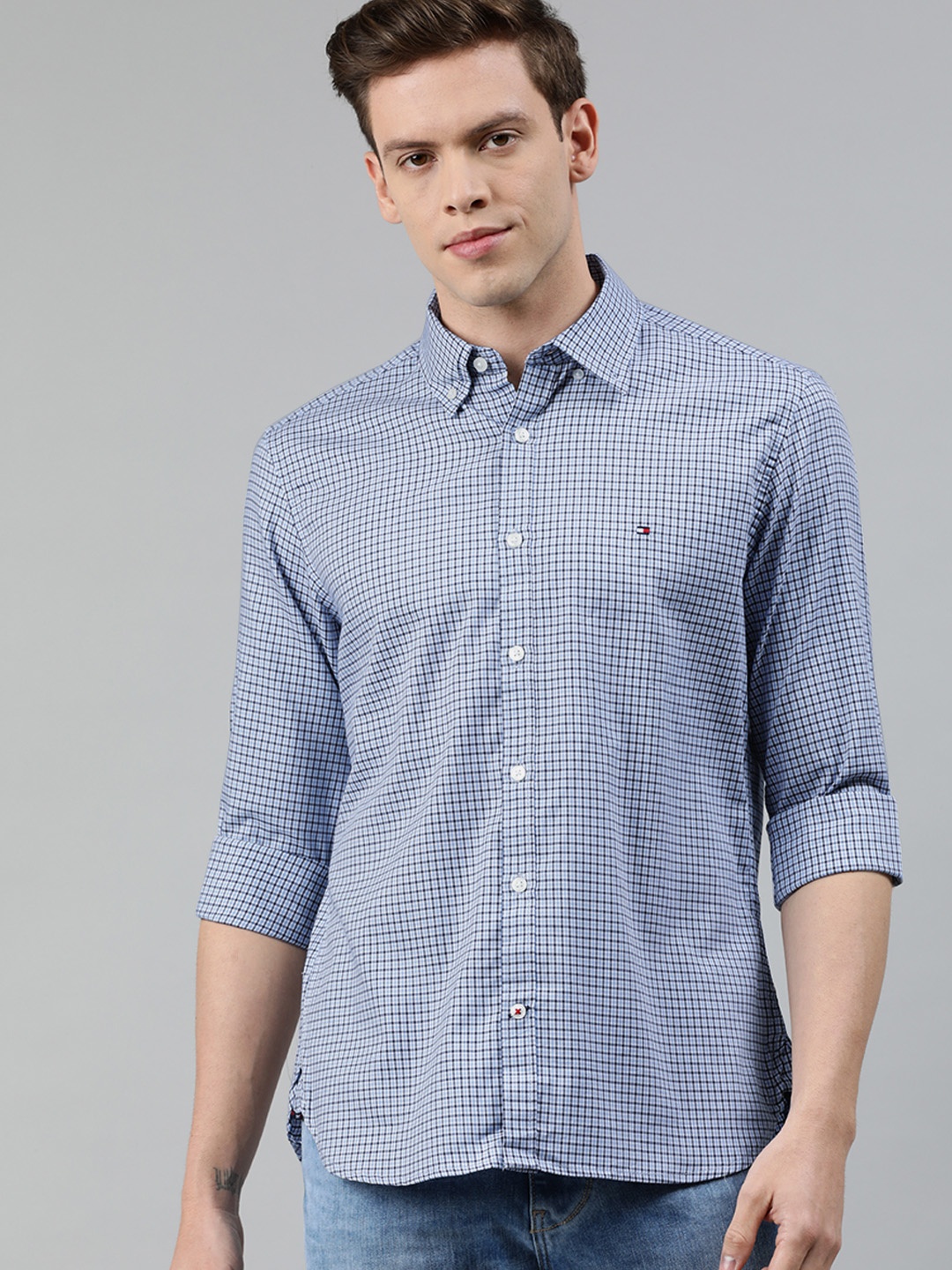

Tommy Hilfiger Men Blue & White Slim Fit Checked Casual Shirt