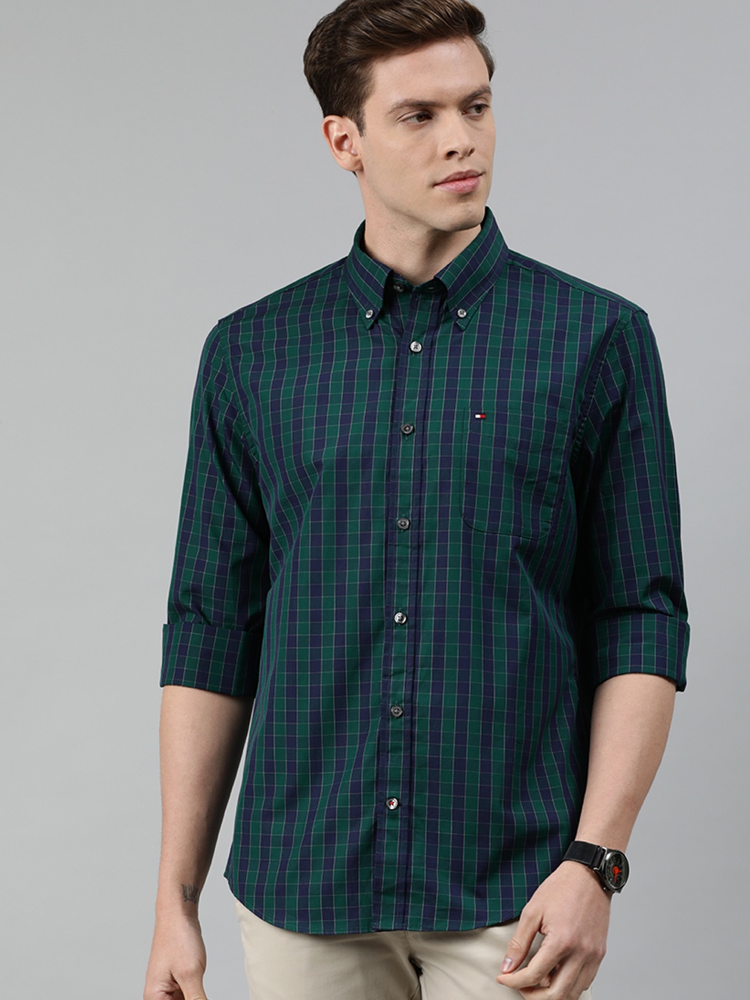 

Tommy Hilfiger Men Green Regular Fit Checked Casual Shirt