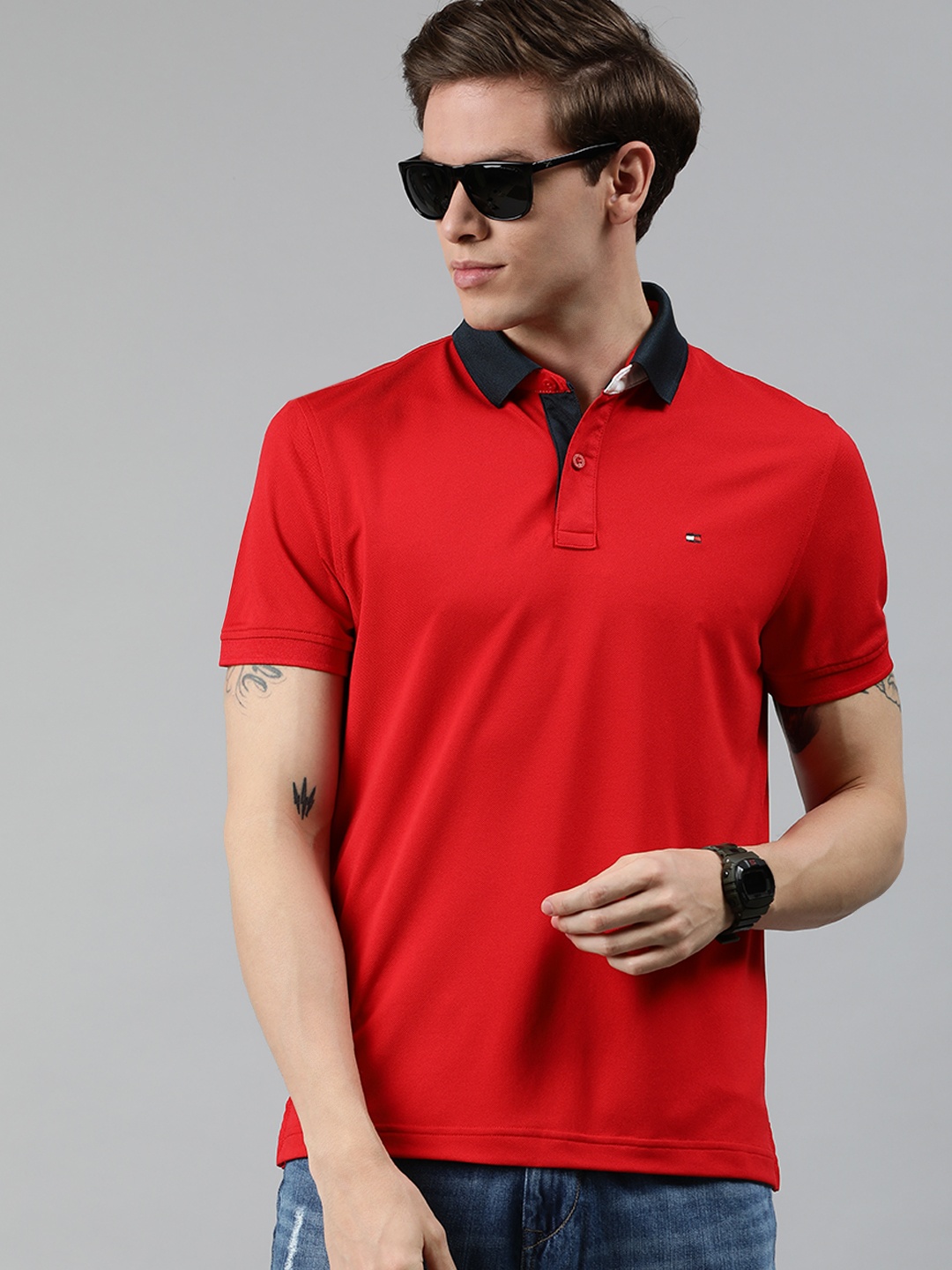 

Tommy Hilfiger Men Red Solid Polo Collar T-shirt