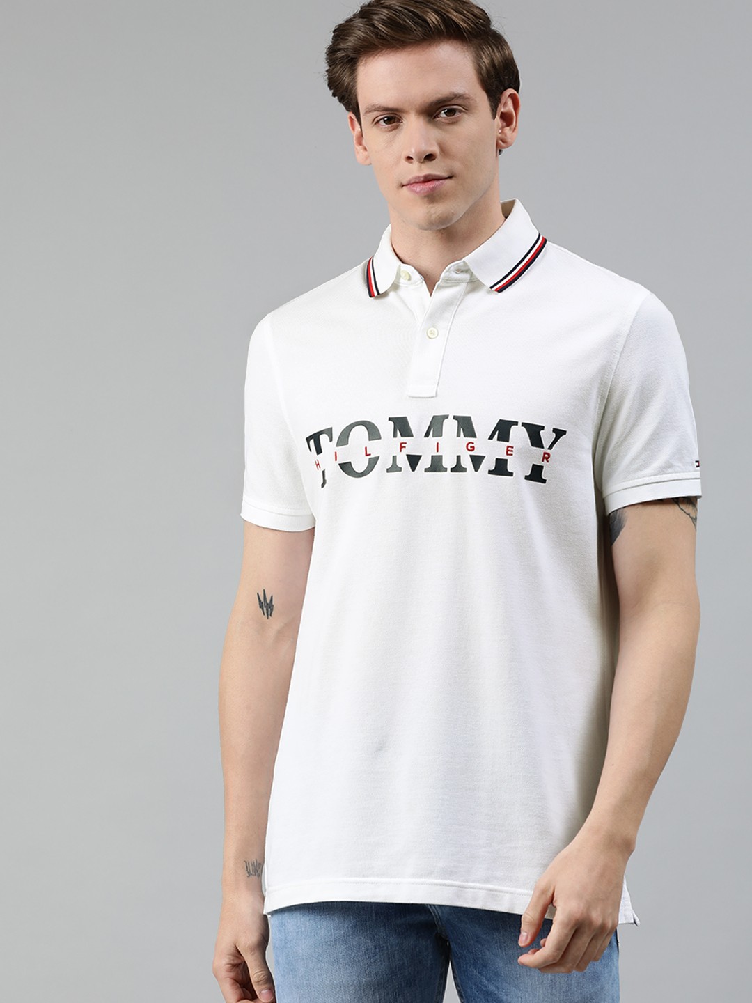 

Tommy Hilfiger Men White Printed Polo Collar T-shirt