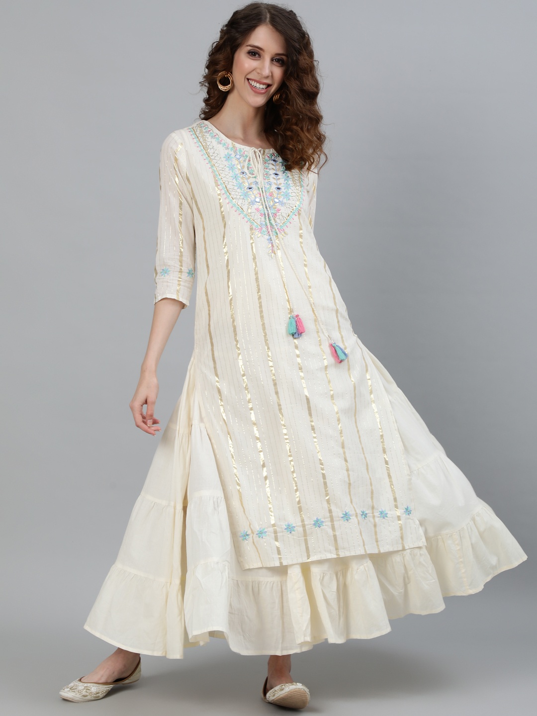 

Ishin Women Off-White Embellished Anarkali Kurta