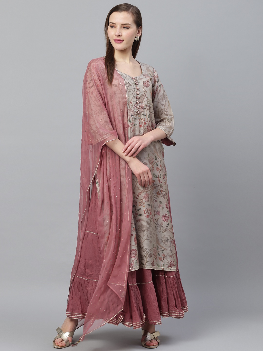 

Ishin Women Grey & Mauve Block Print Kurta with Skirt & Dupatta