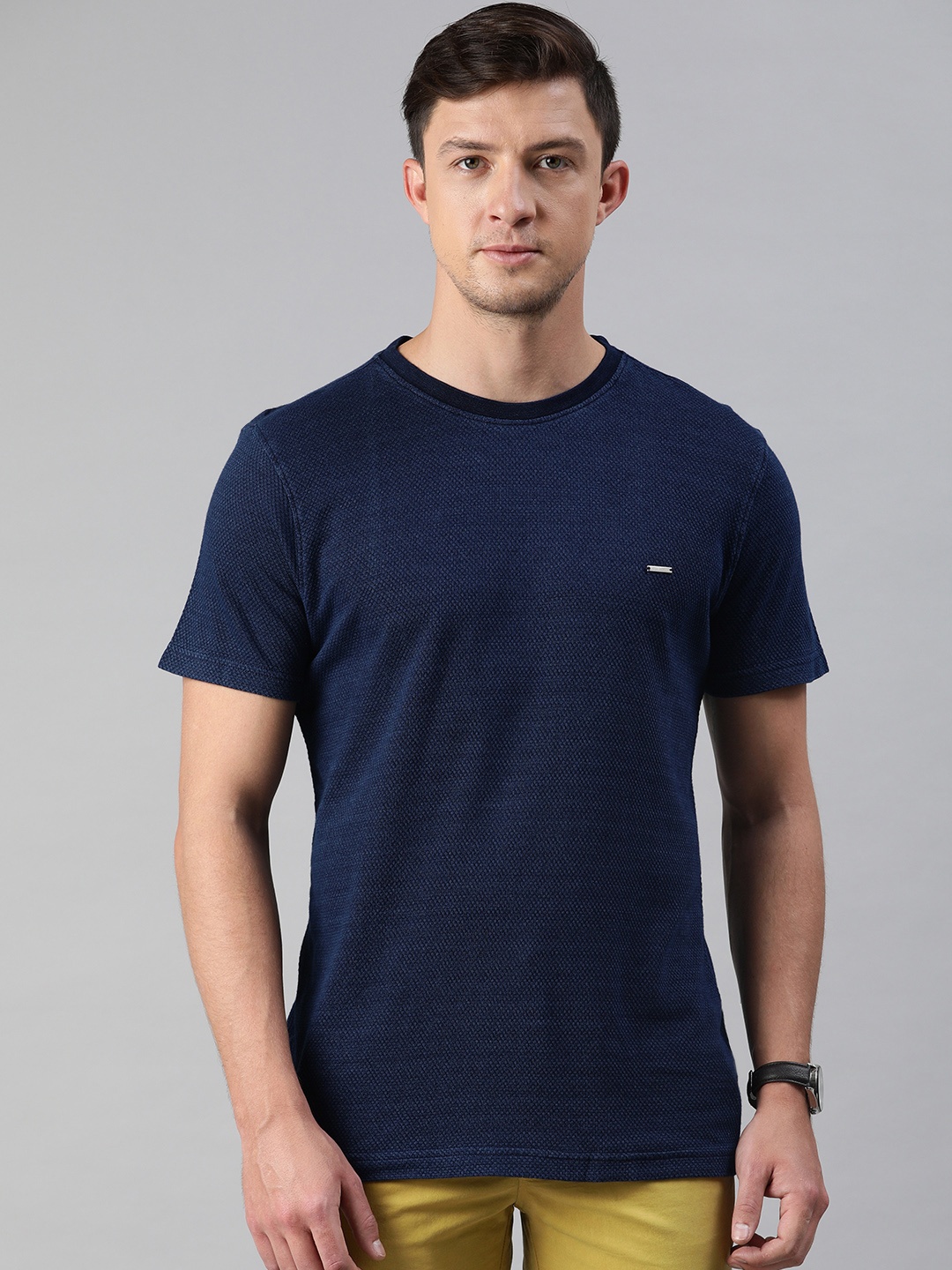 

Park Avenue Men Navy Blue Self Design Round Neck Pure Cotton T-shirt