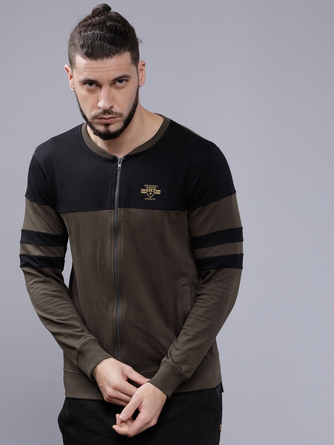 

The Indian Garage Co Men Olive Green & Black Colourblocked Sweatshirt