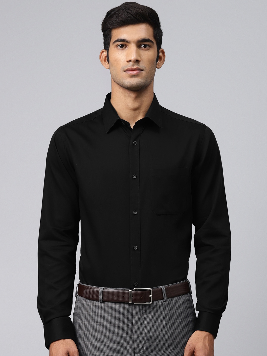 

Raymond Men Black Slim Fit Solid Formal Shirt