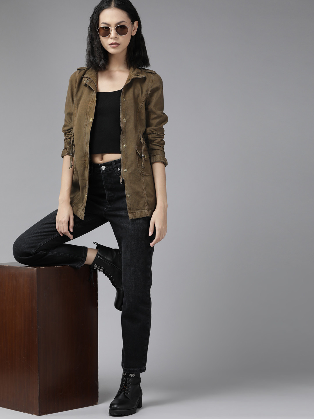 

The Roadster Lifestyle Co. Women Olive Brown Solid Denim Jacket