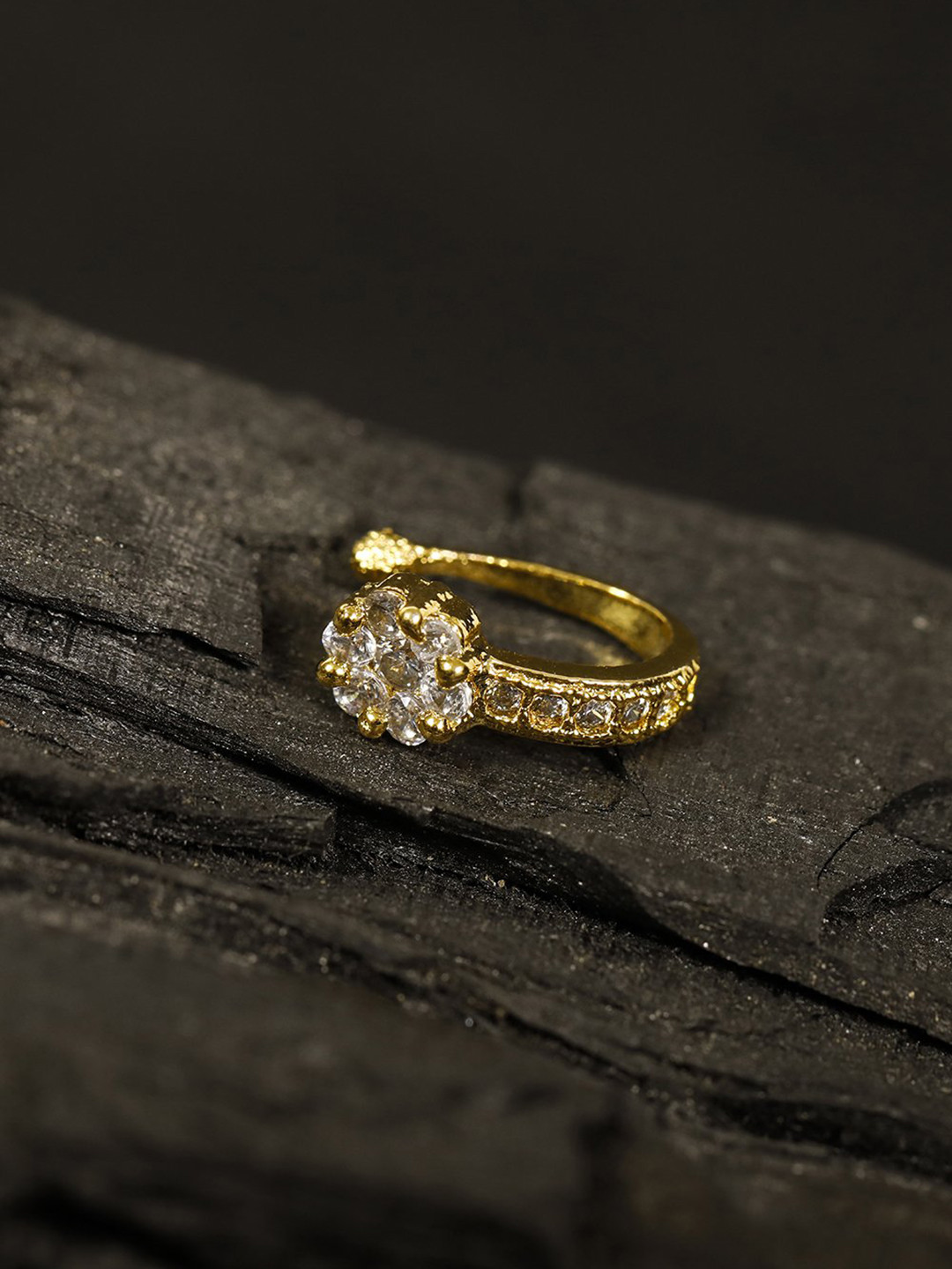 

Priyaasi Gold-Plated American Diamond Studded Clip-On Nosepin