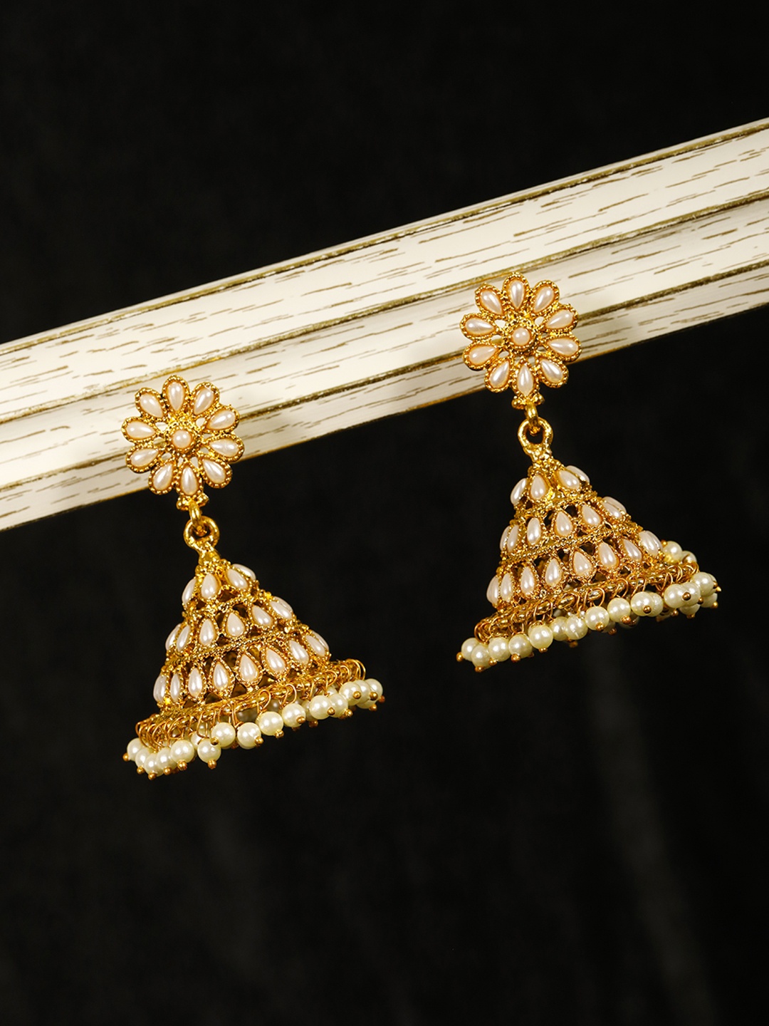 

Priyaasi White Gold-Plated Beaded Handcrafted Dome Shaped Jhumkas