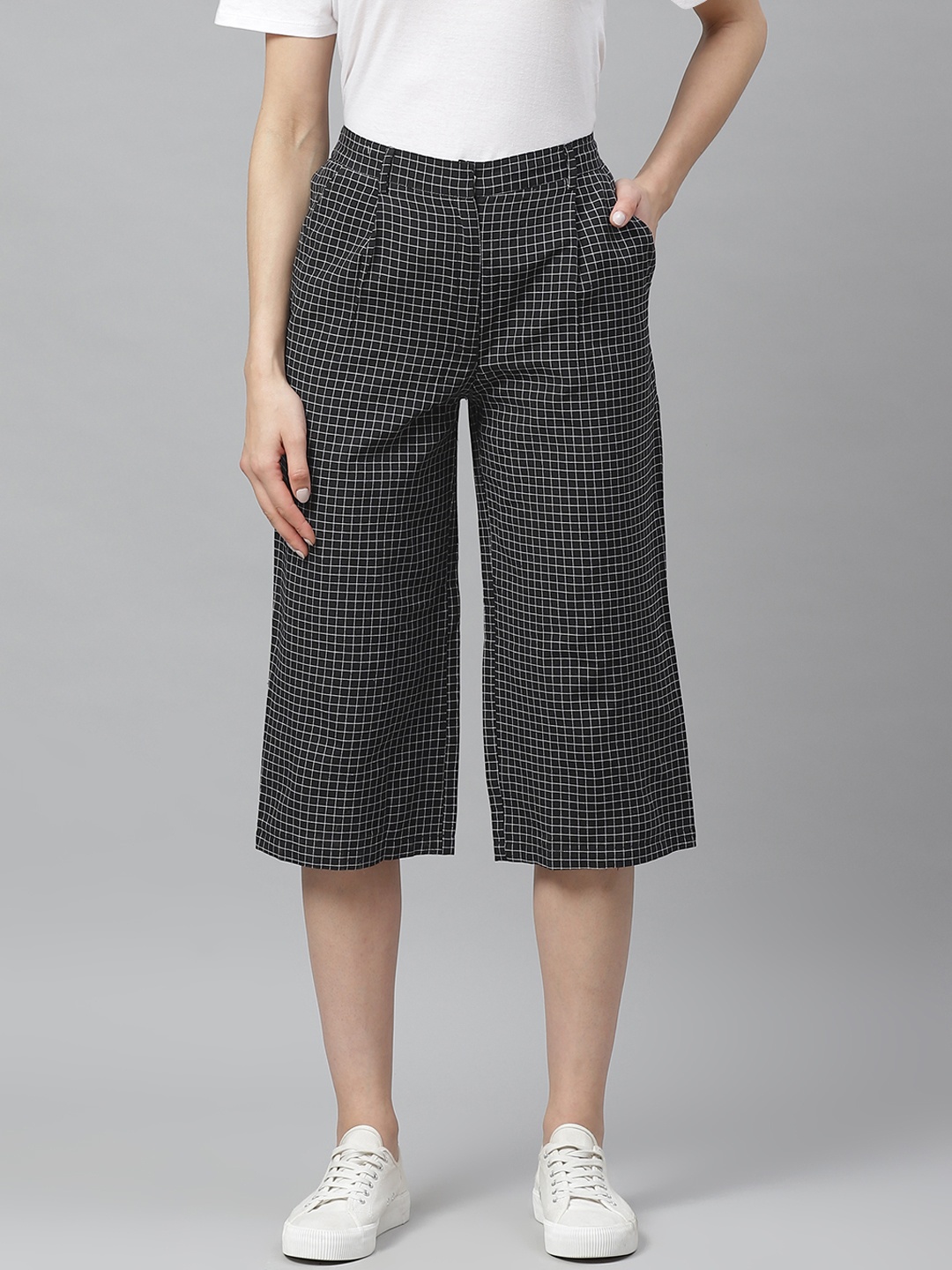 

Myshka Women Black & White Checked Regular Fit Culottes