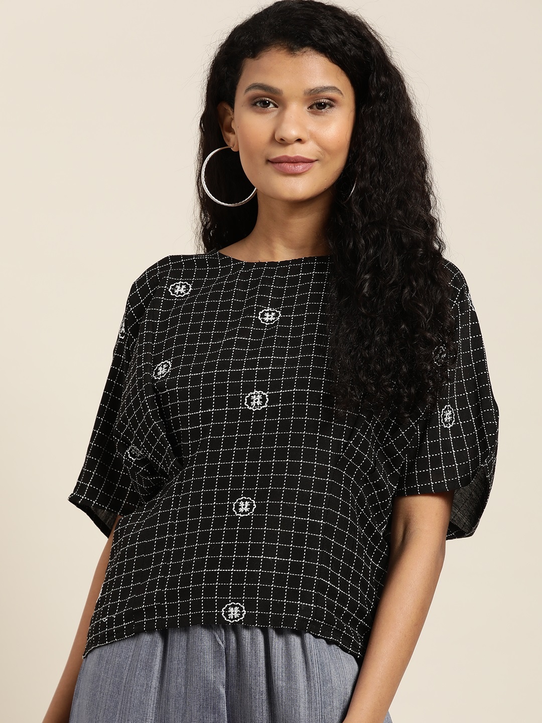 

Sangria Women Black & White Checked Pure Cotton Top