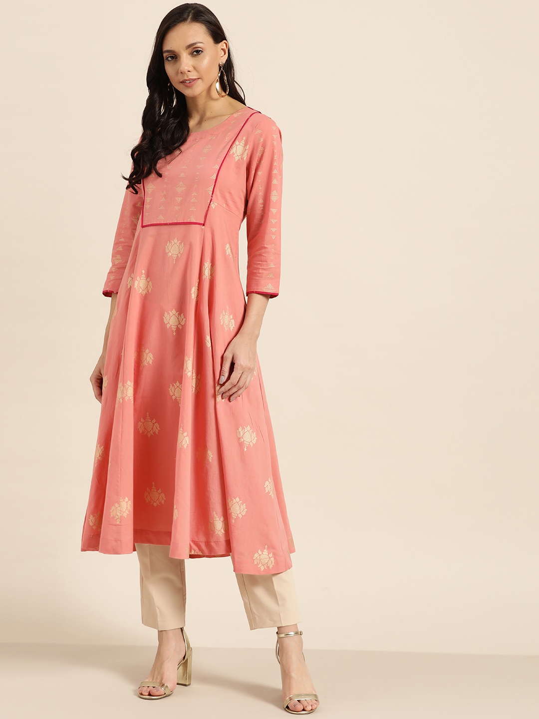 

Sangria Women Pink & Golden Printed Pure Cotton A-Line Asymmetric Kurta