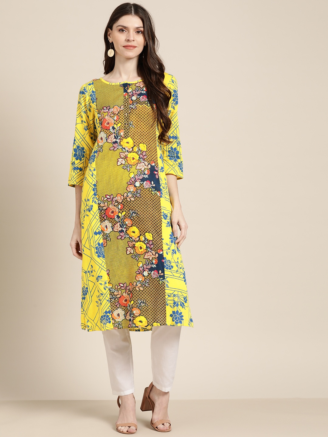 

Sangria Women Yellow & Blue Pleated Floral Printed Straight Kurta