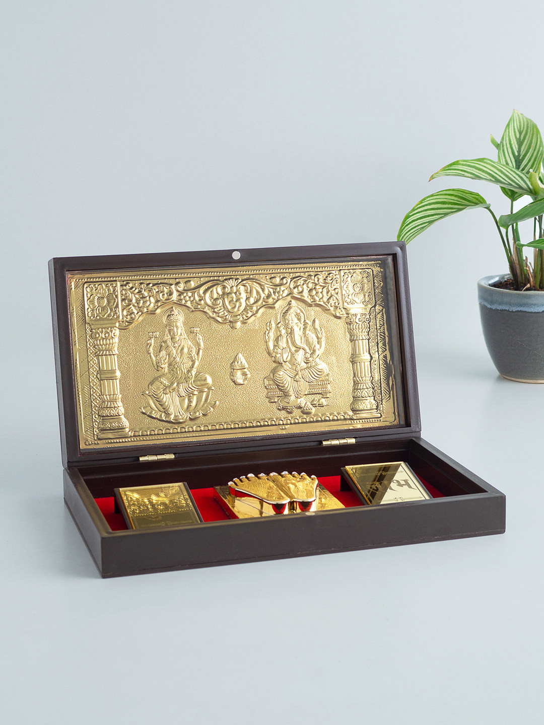 

Golden Peacock Brown & Gold-Toned 24 Ct Gold Foil Laxmi And Ganesh Pooja Box