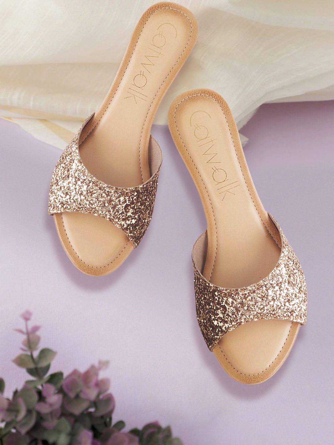 

Catwalk Women Gold-Toned Embellished Wedges