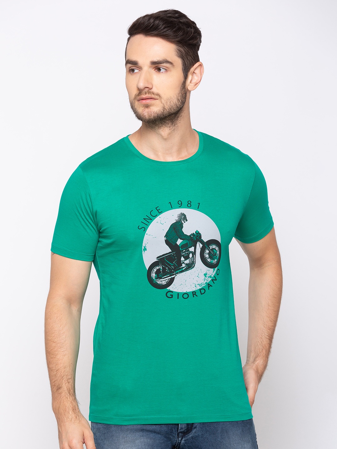 

GIORDANO Men Green Printed Round Neck T-shirt