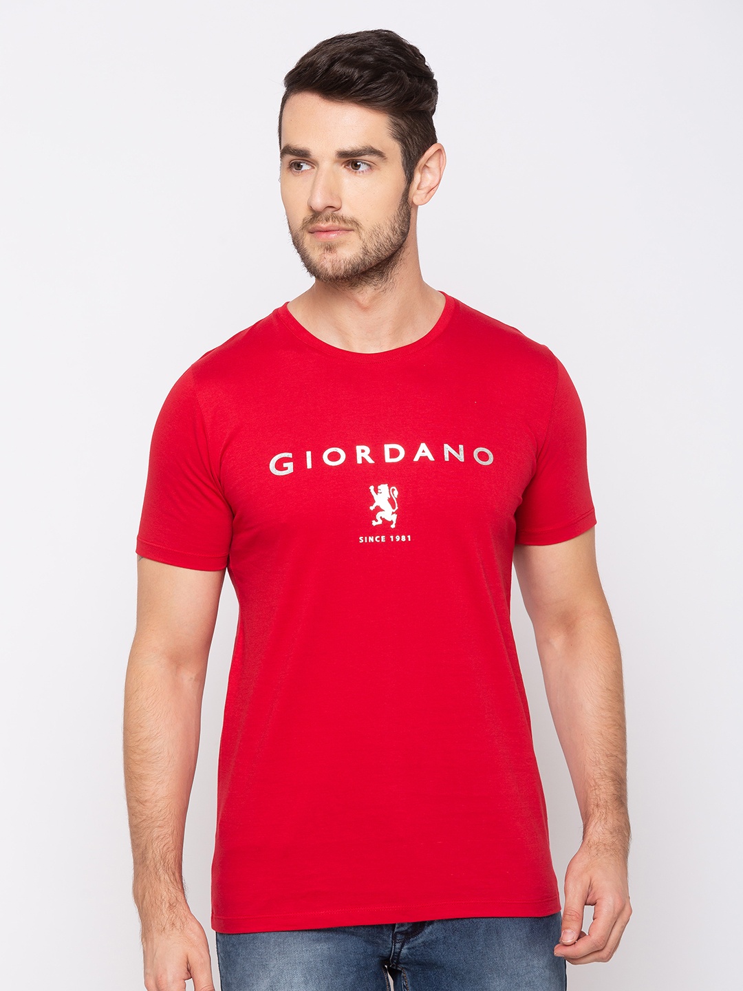 

GIORDANO Men Red Printed Round Neck T-shirt