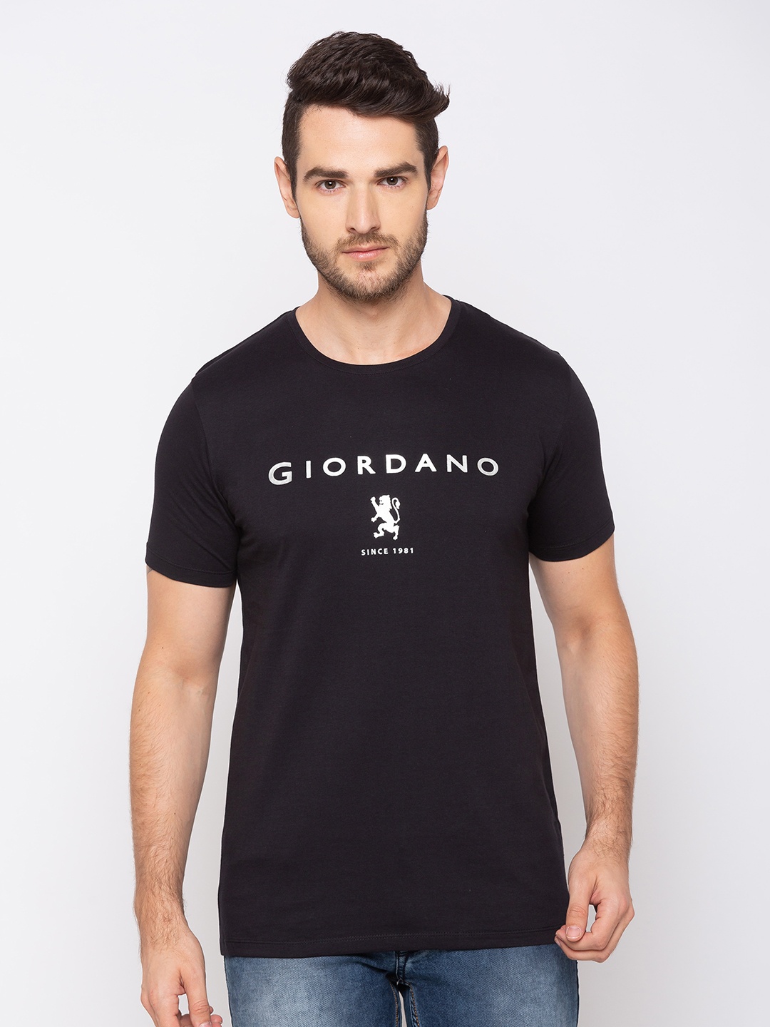 

GIORDANO Men Black Printed Round Neck T-shirt