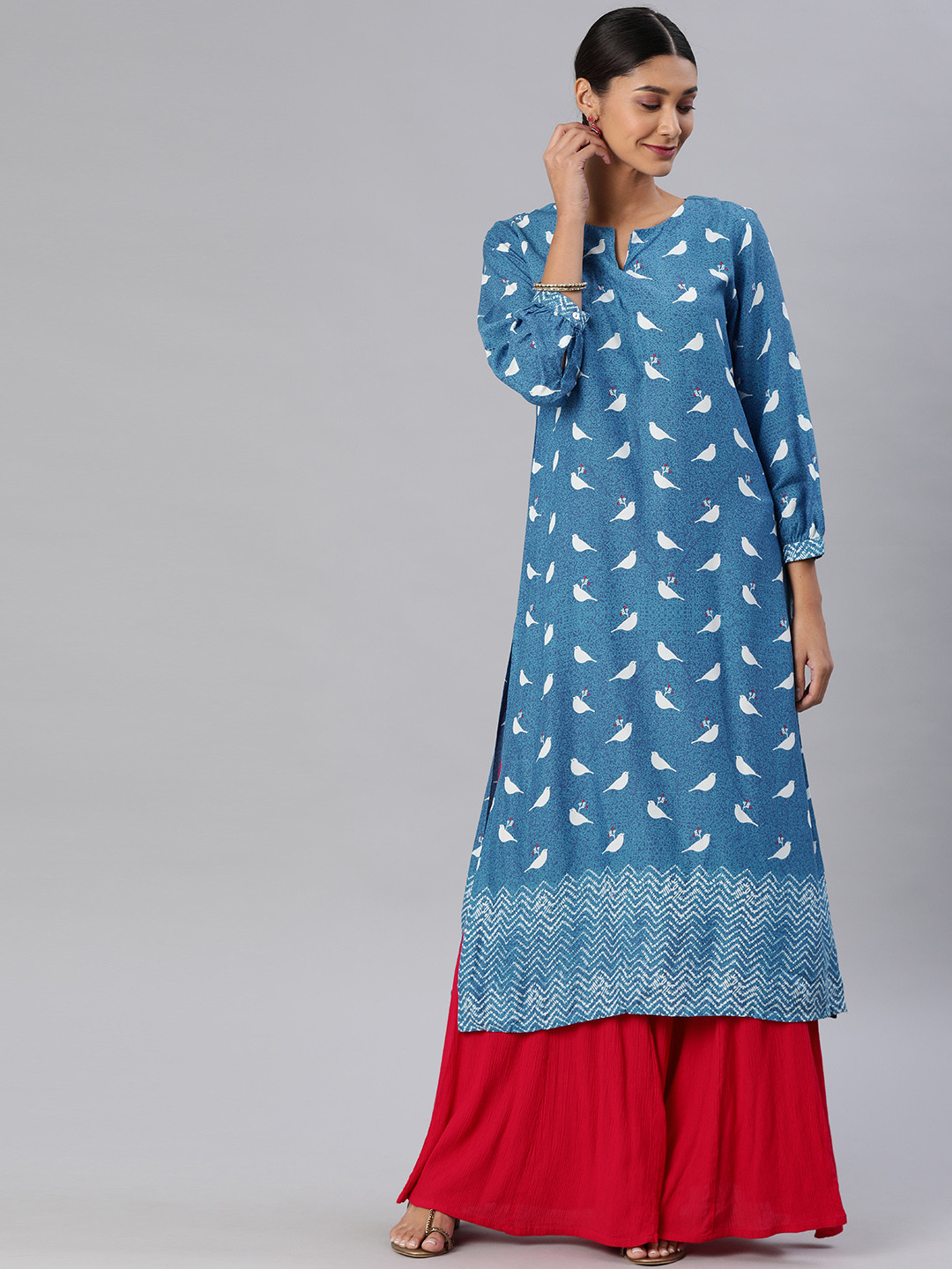 

Global Desi Women Blue & White Printed Straight Kurta