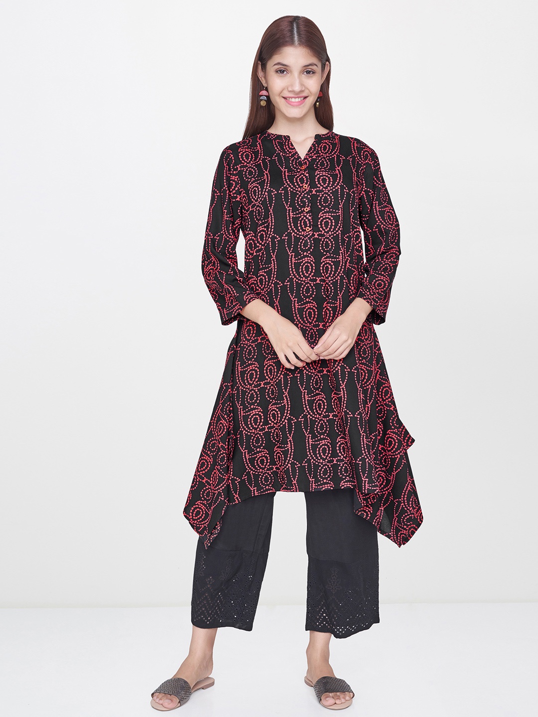 

Global Desi Women Black & Red Printed A-Line Kurta