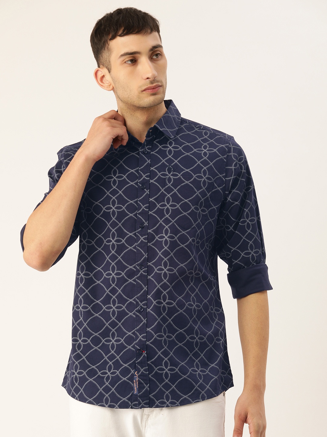 

Being Human Clothing Men Navy Blue & White Slim Fit Printed Casual Shirt