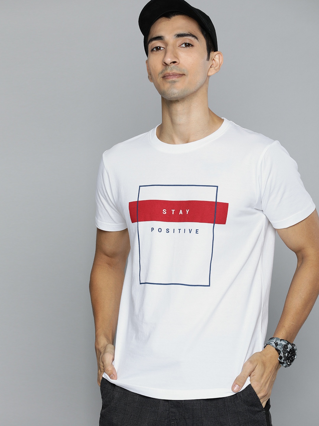 

HERENOW Men White Printed Cotton Pure Cotton T-shirt