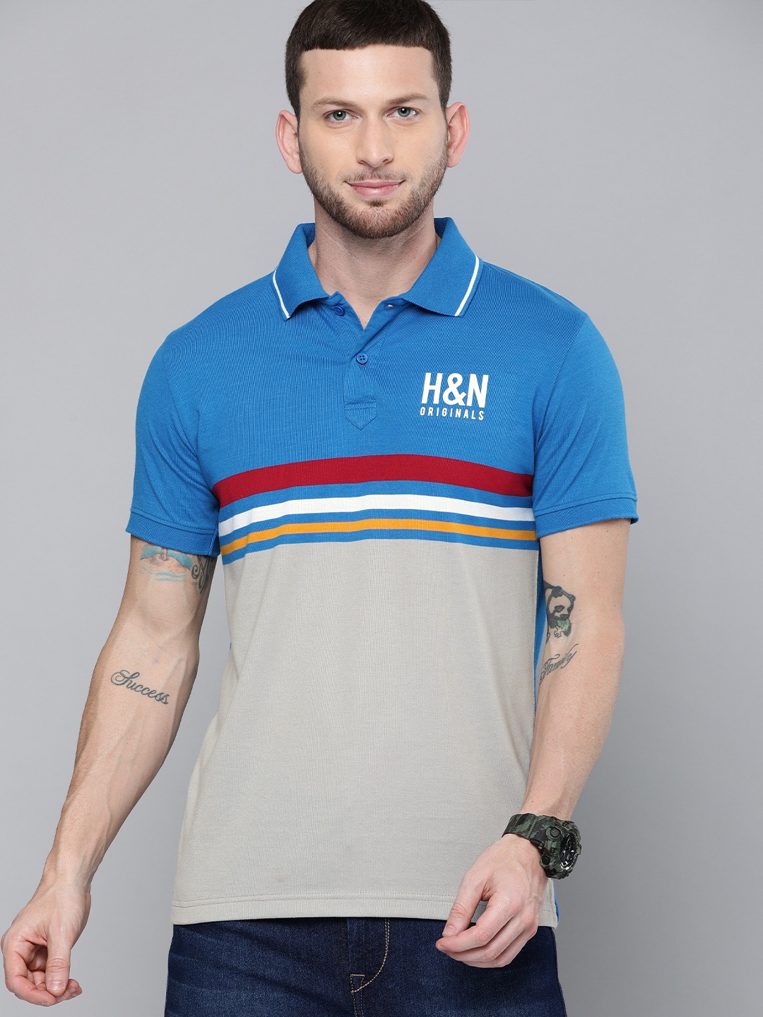 

HERE&NOW Men Blue Colourblocked Polo Collar T-shirt