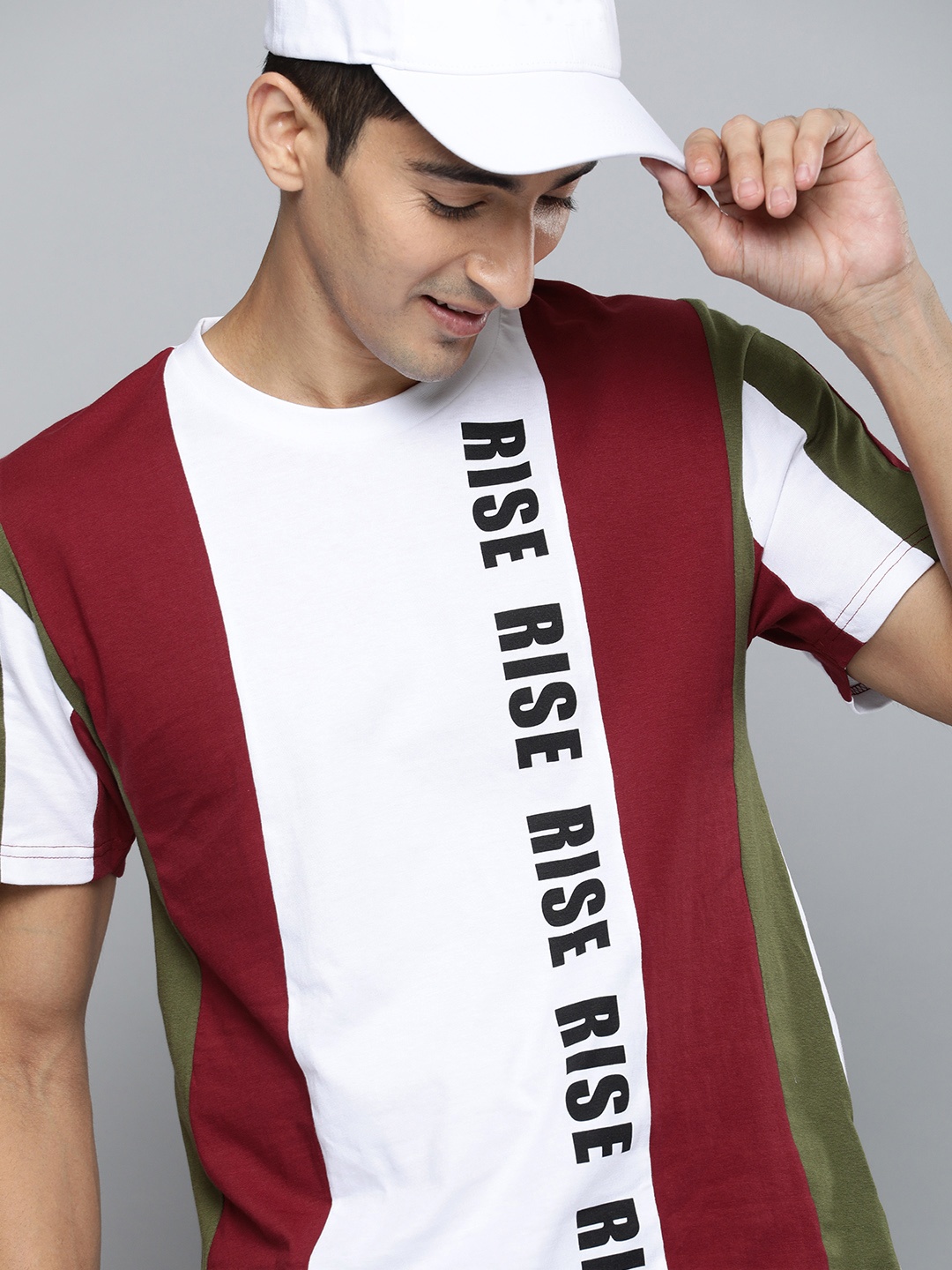 

HERENOW Men White Maroon Colourblocked Round Neck Pure Cotton T-shirt