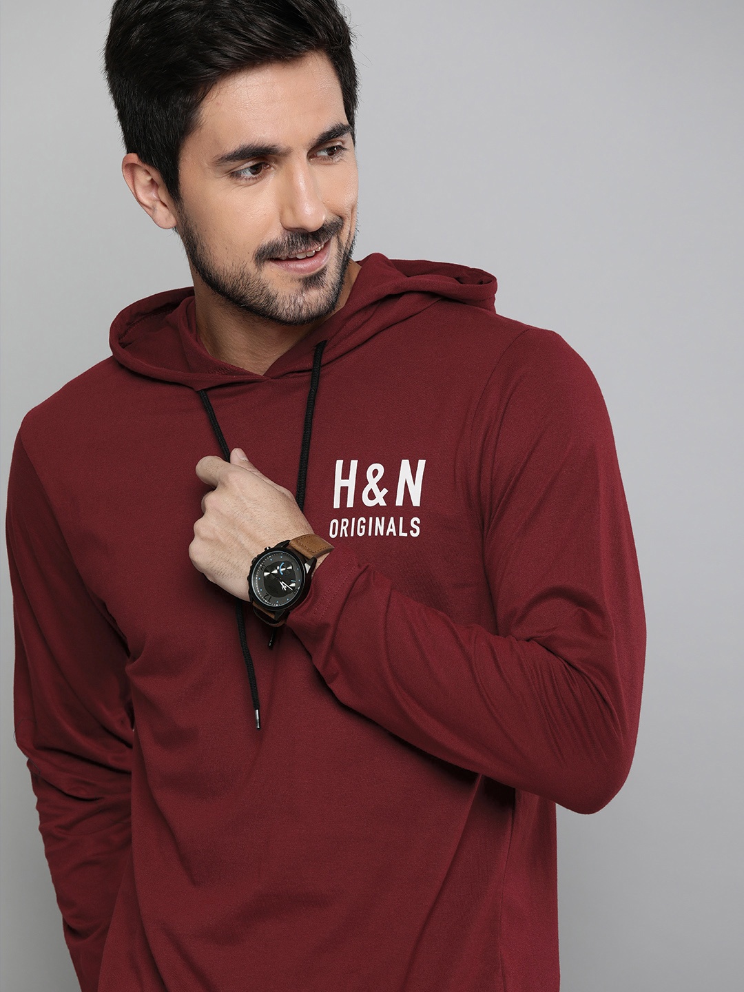 

HERE&NOW Men Maroon Solid Hood T-shirt