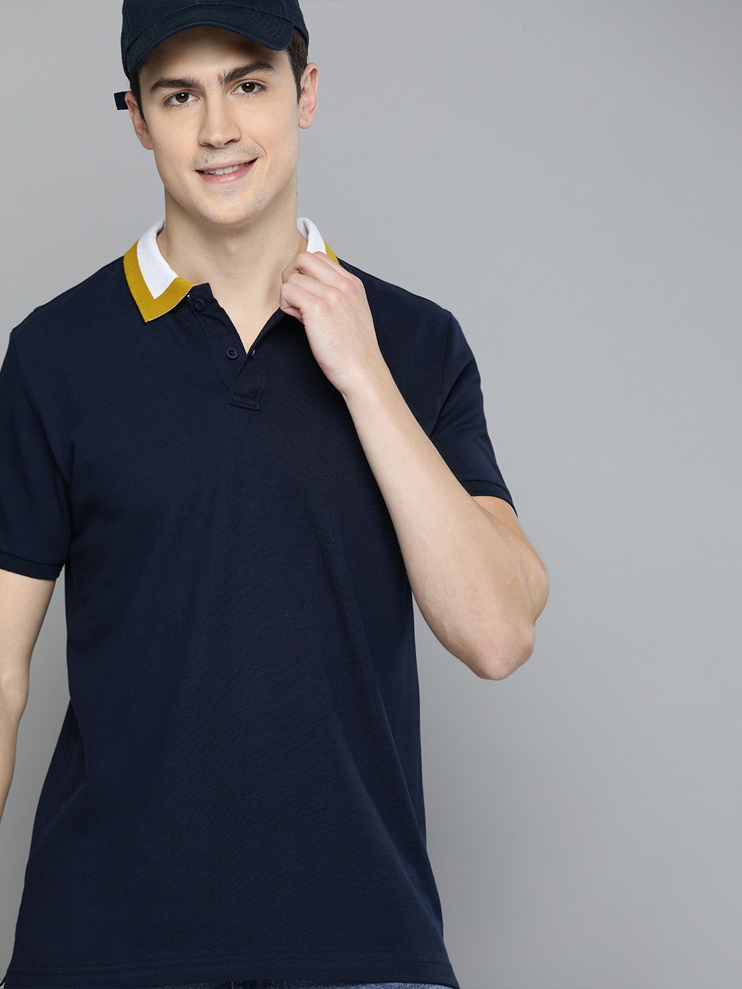 

HERENOW Men Navy Blue Solid Polo Collar Pure Cotton T-shirt