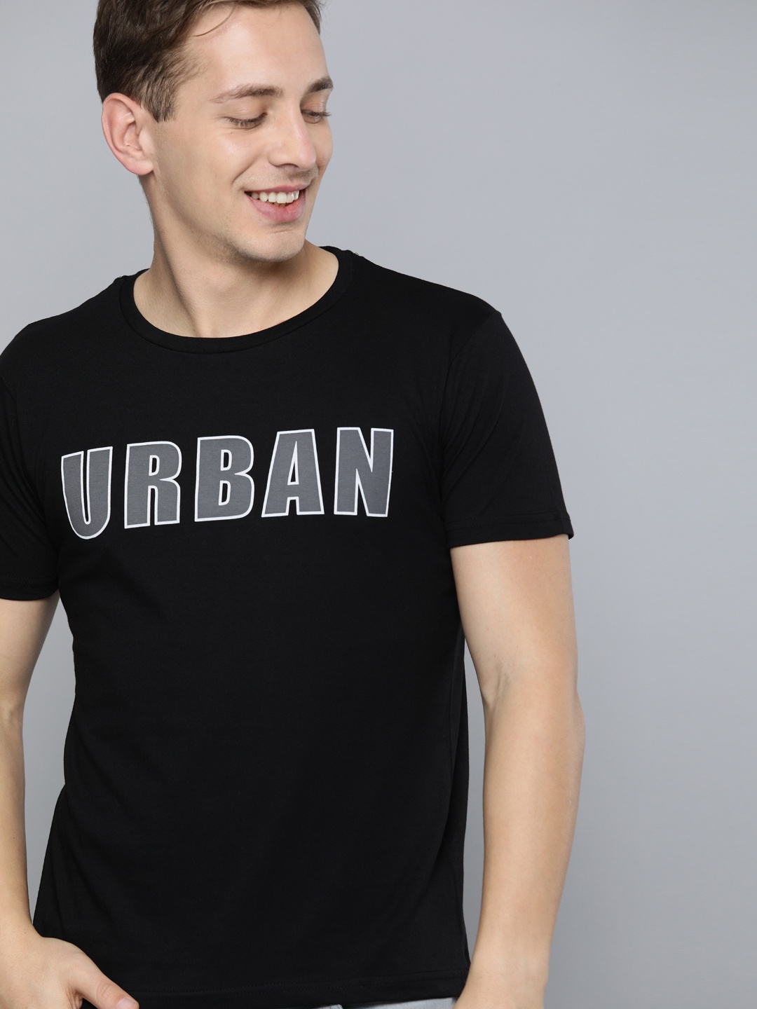 

HERENOW Men Black Printed Round Neck Pure Cotton T-shirt