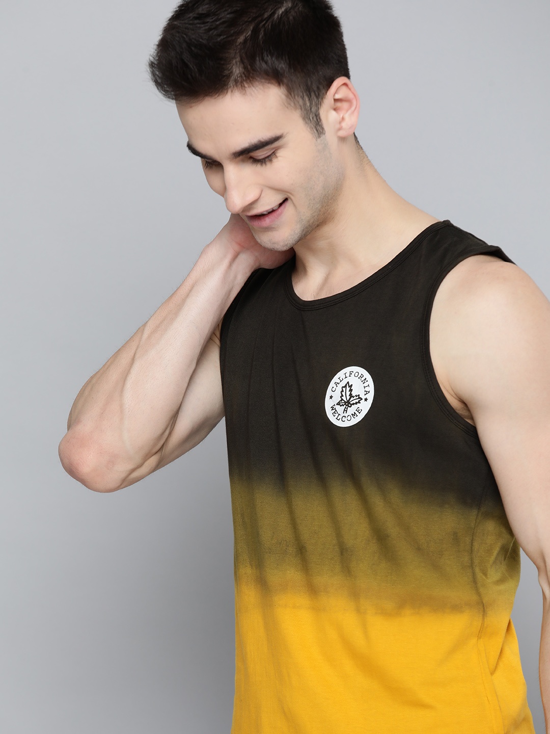 

HERE&NOW Men Olive Green & Yellow Pure Cotton Dyed Sleeveless Round Neck T-shirt