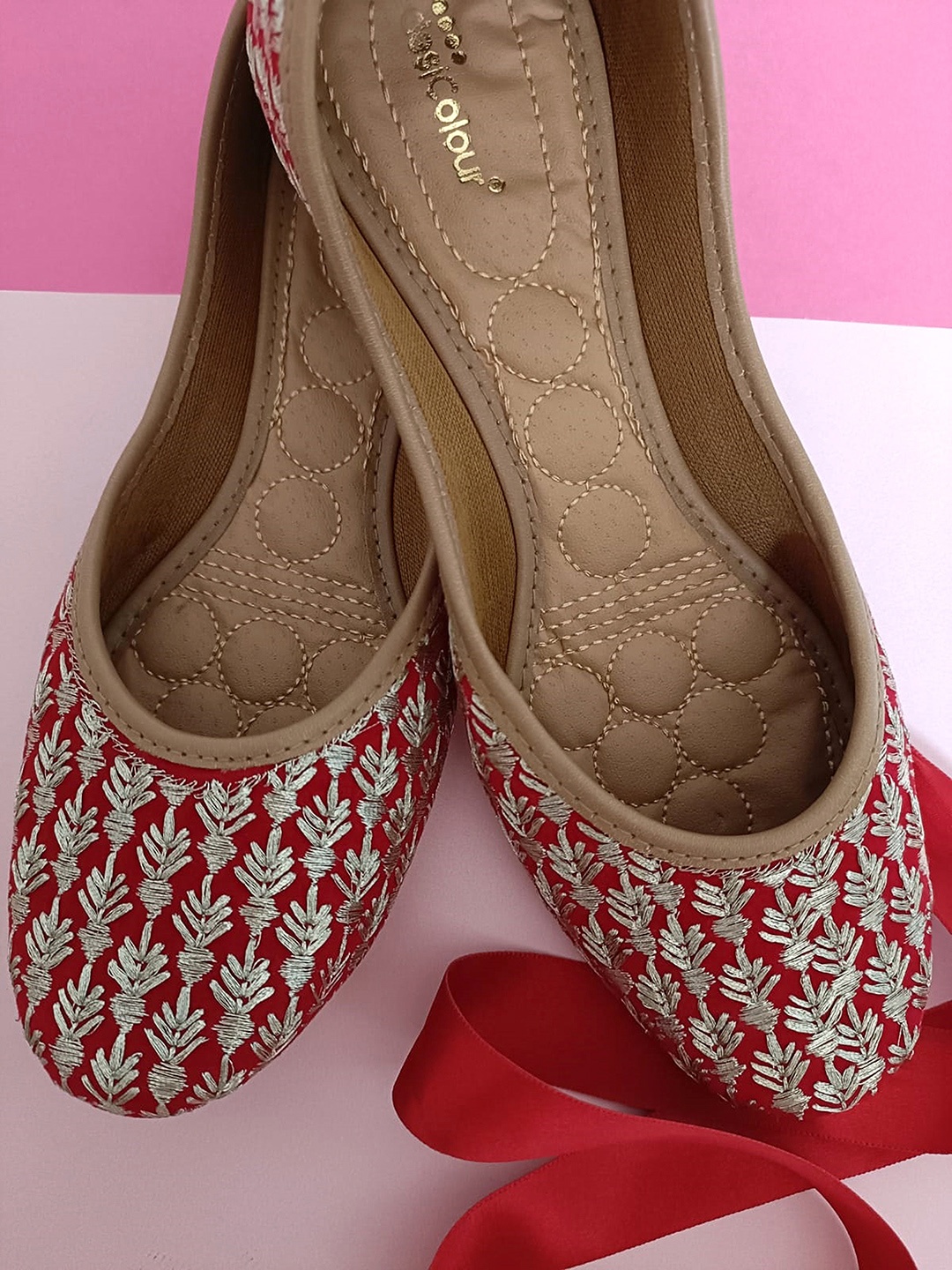

DESI COLOUR Women Red Embellished Mojaris