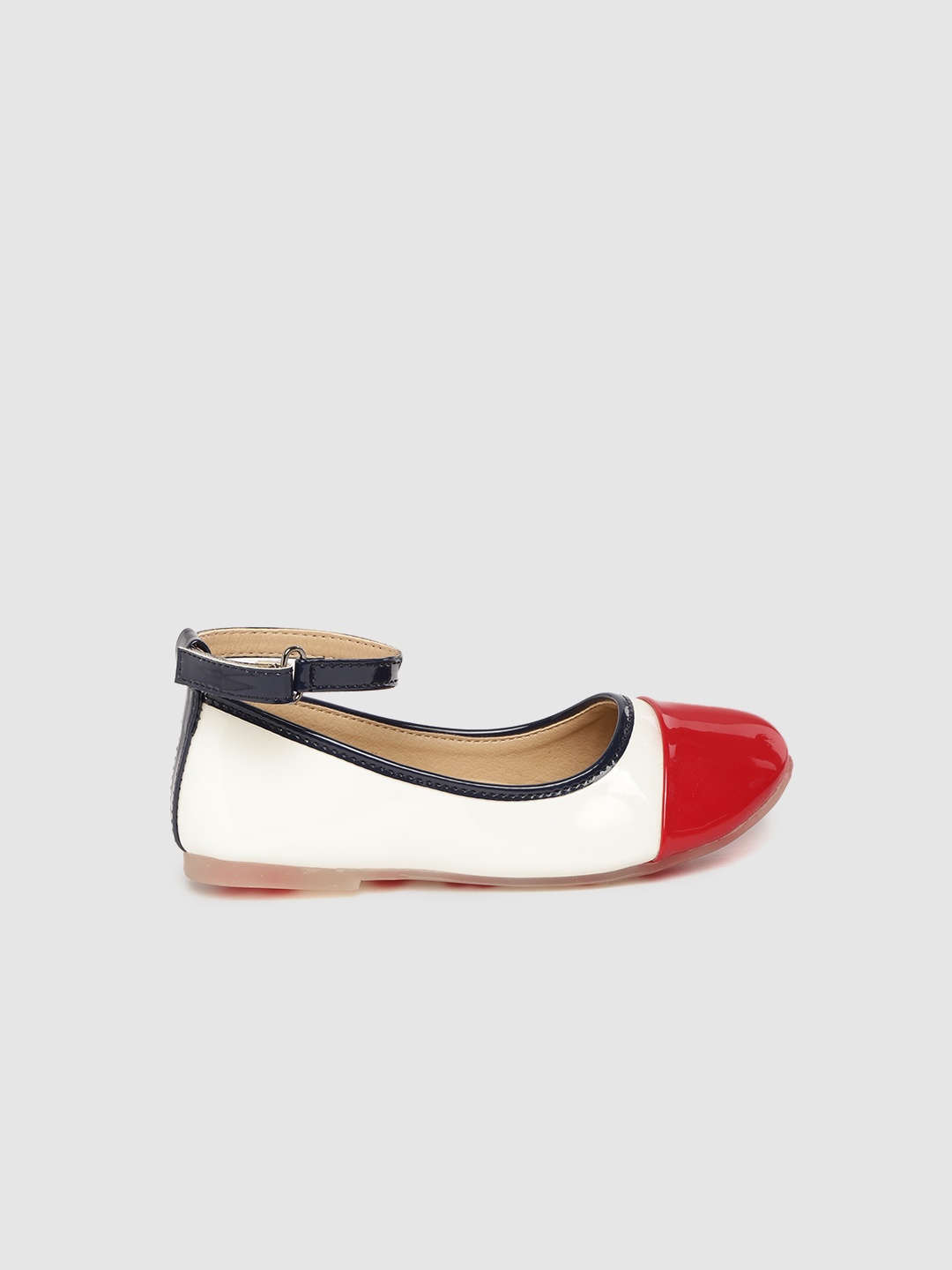 

YK Girls White & Red Colourblocked Ballerinas