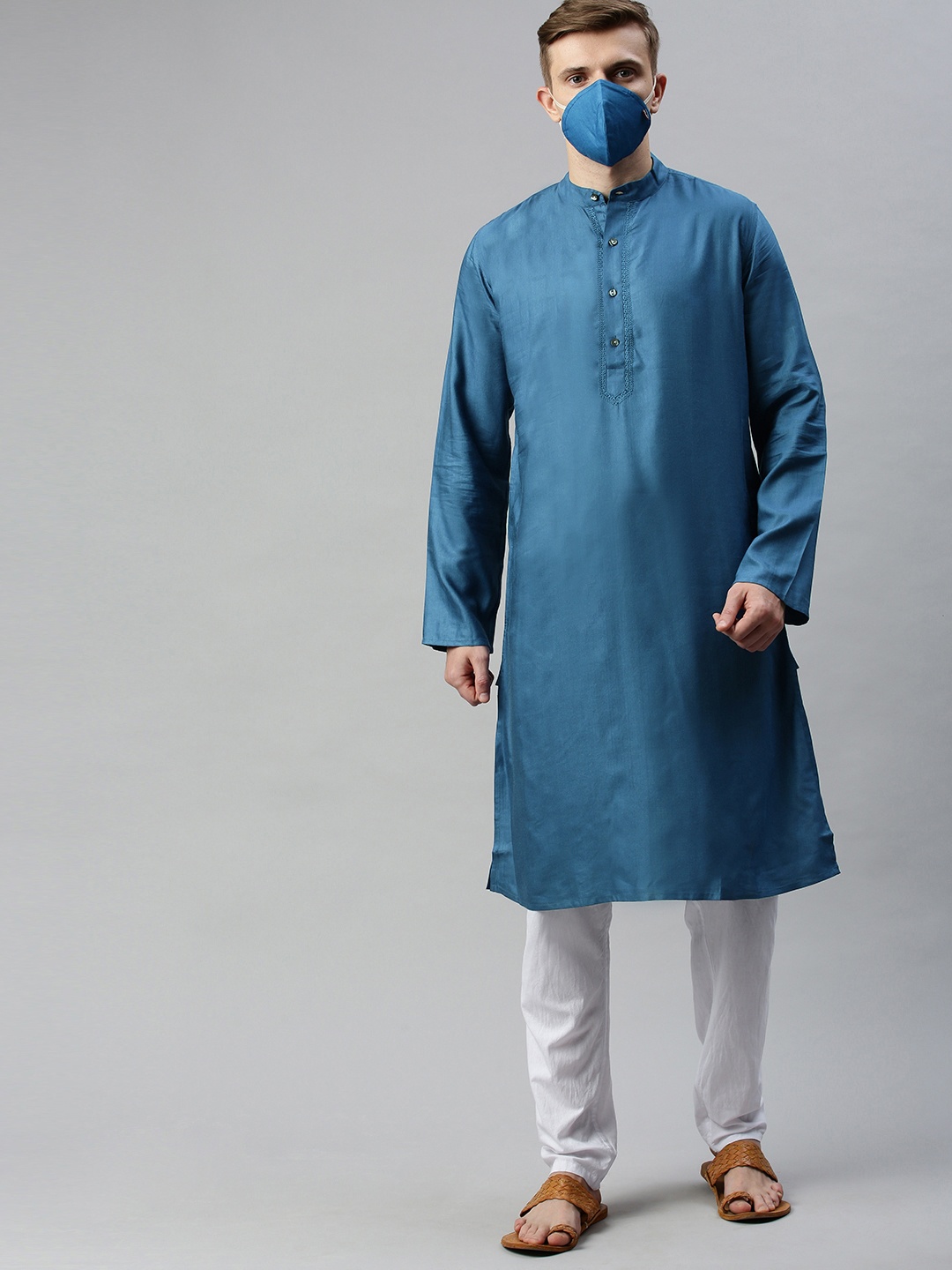 

Fabindia Men Blue Solid Straight Kurta