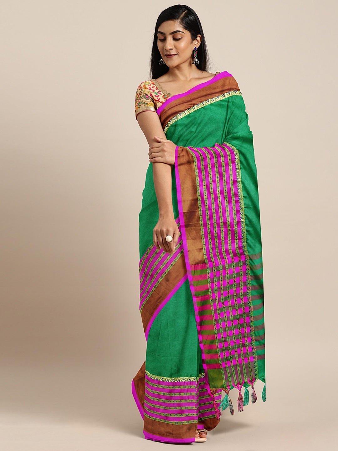 

KALINI Green & Pink Pure Cotton Solid Saree