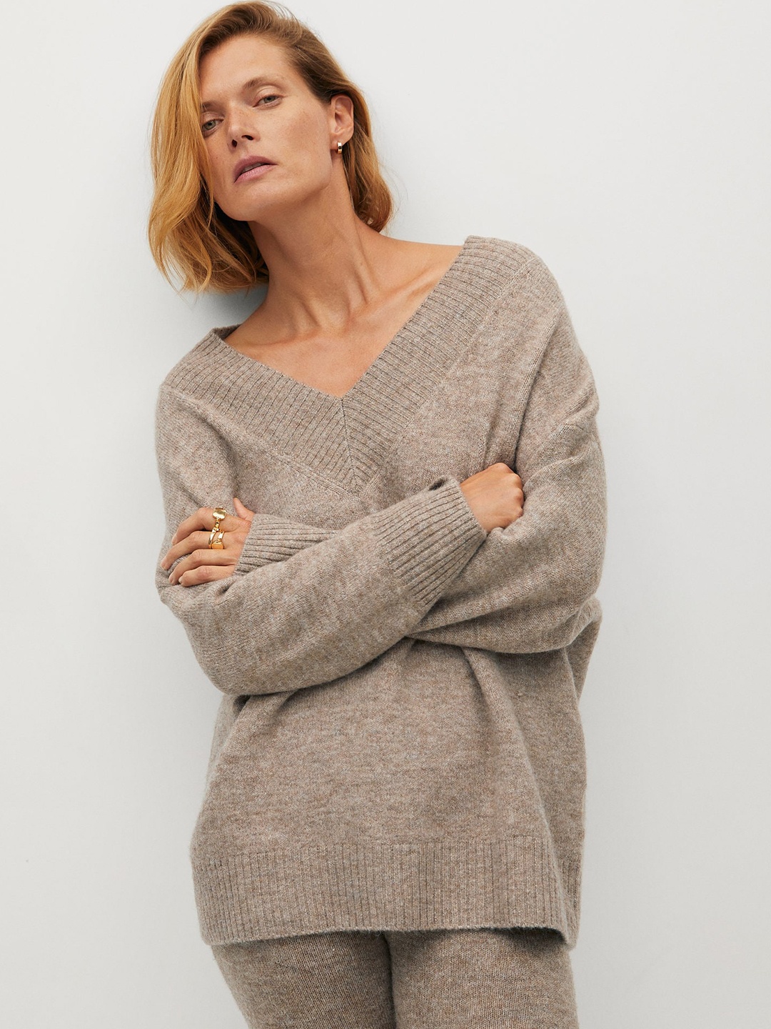 

MANGO Women Brown Solid Longline Pullover with Melange Effect