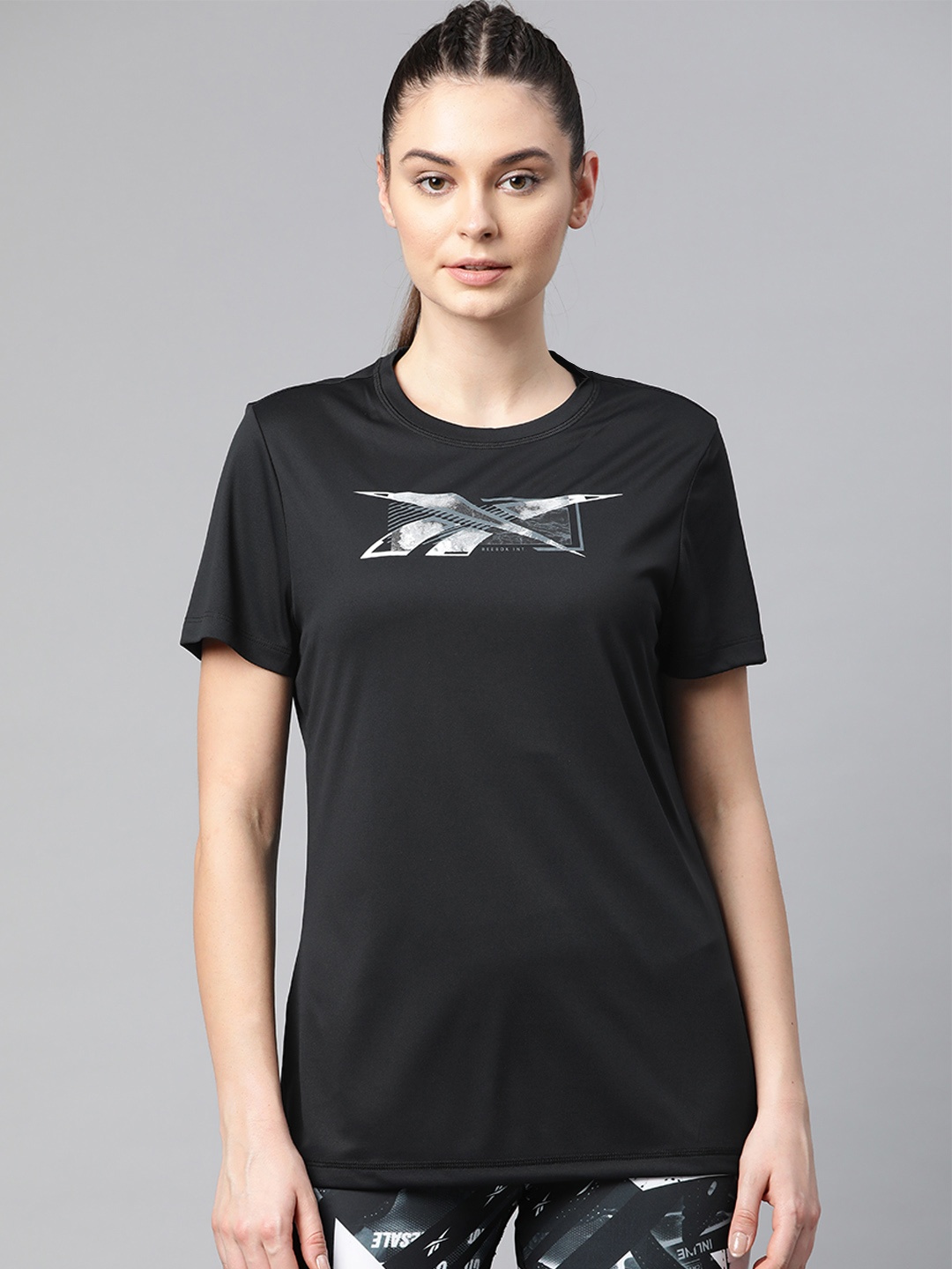 

Reebok Women Black Prime Graphic Solid Training T-shirt