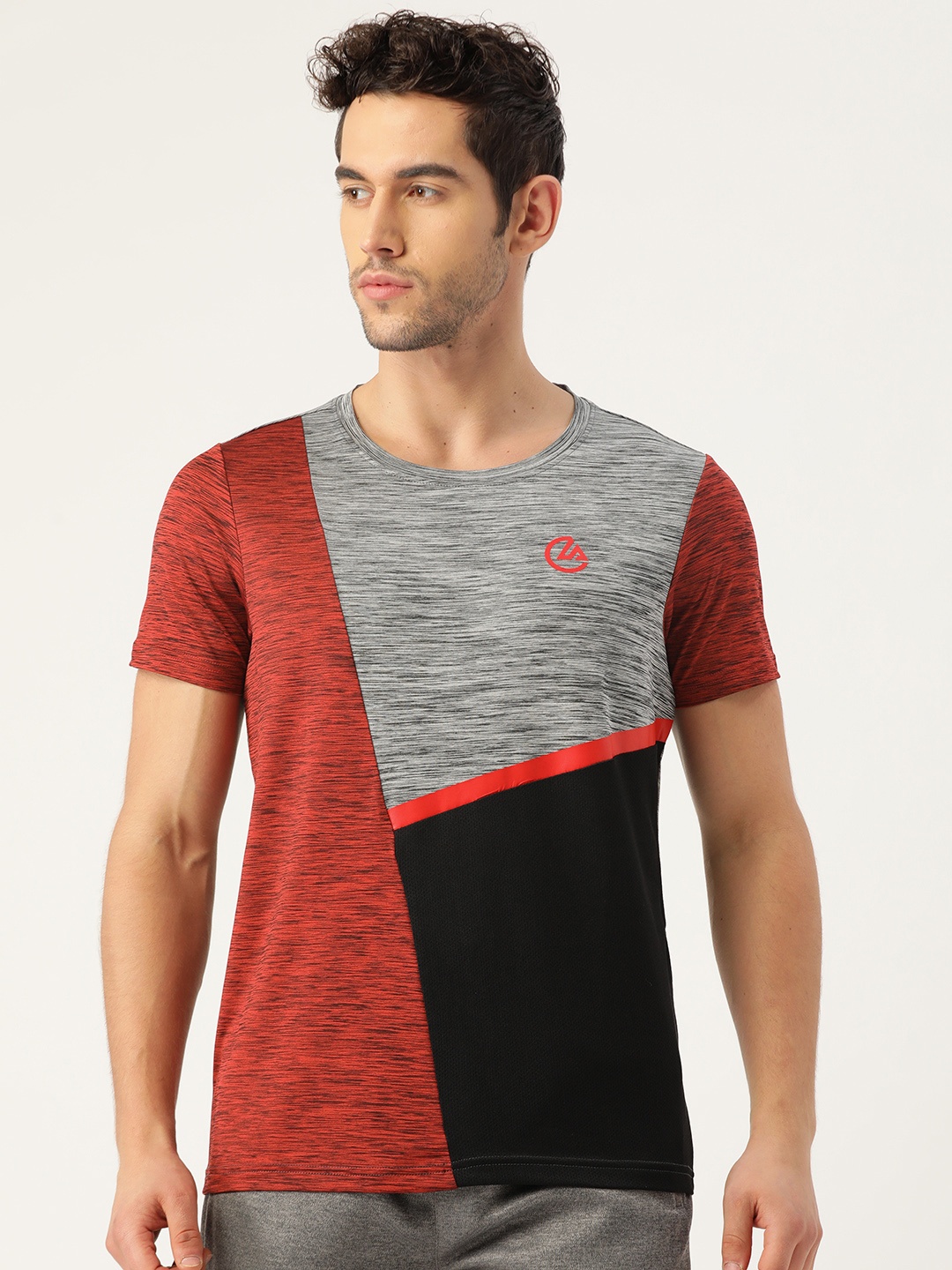 

ACTOHOLIC Men Grey & Maroon Self Design Round Neck T-shirt