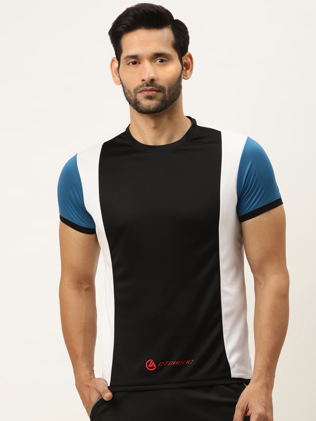 

ACTOHOLIC Men Black & White Colourblocked Round Neck T-shirt