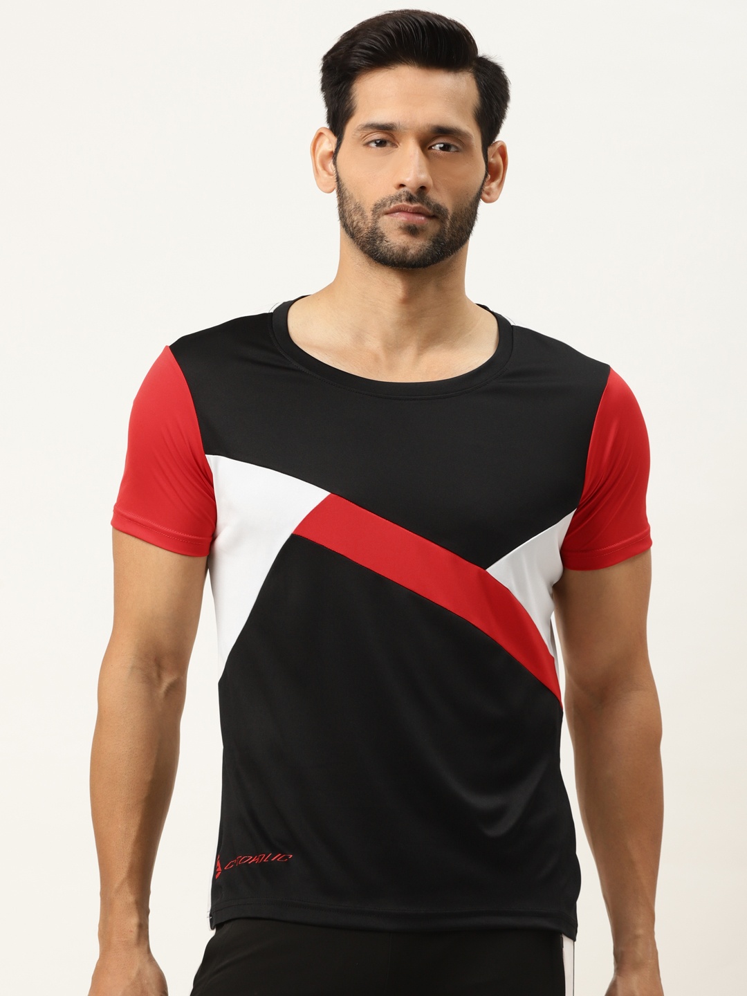 

ACTOHOLIC Men Black & White Colourblocked Round Neck T-shirt