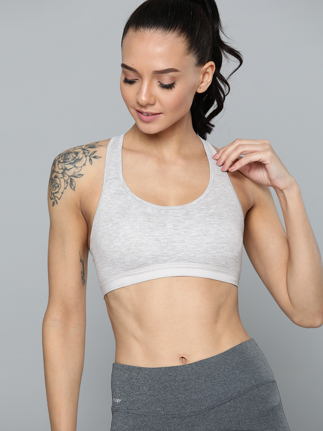 

Mast & Harbour Grey Melange Solid Non-Wired Lightly Padded Sports Bra 028A1