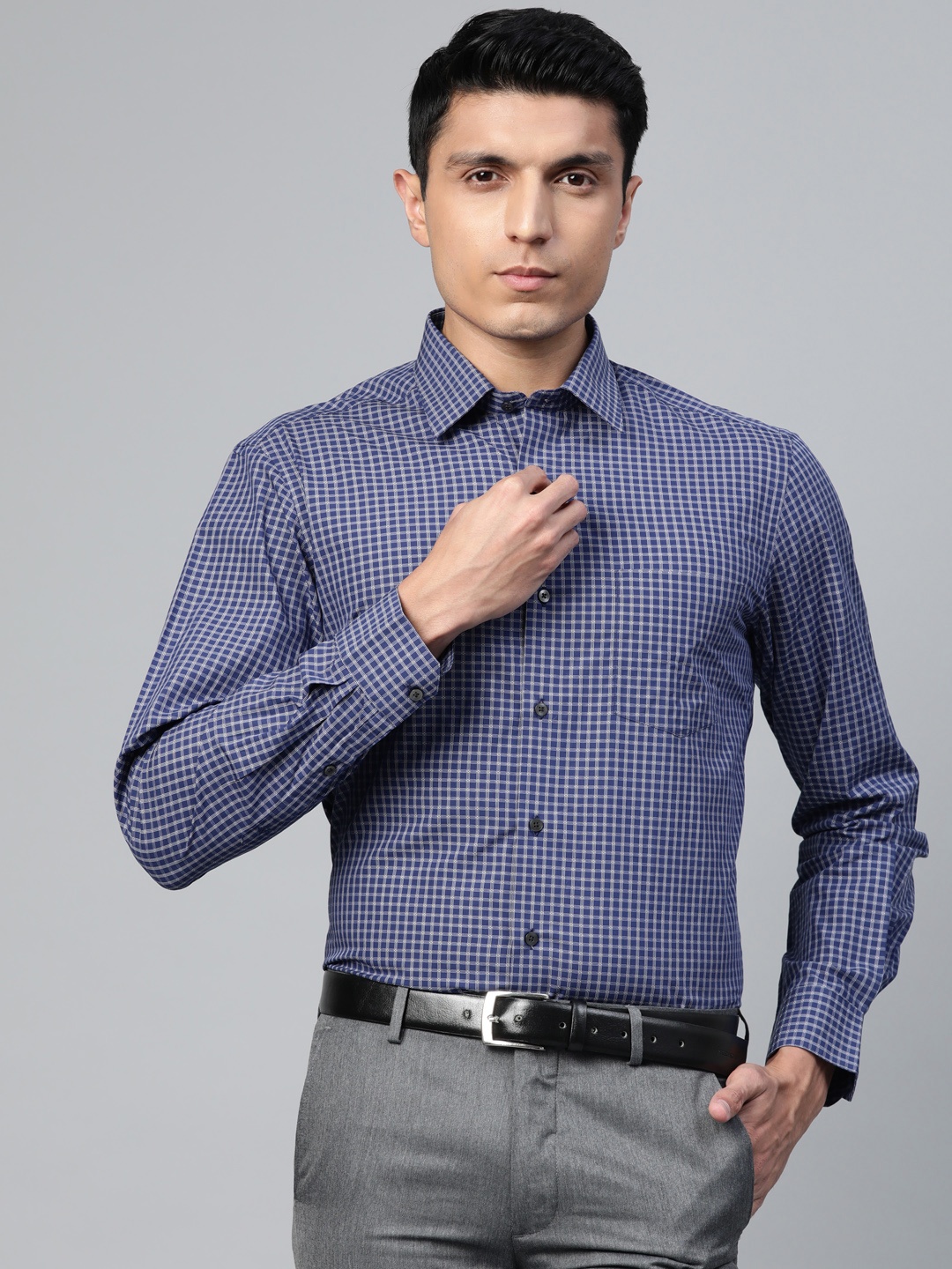 

Arrow Men Navy Blue & White Slim Fit Checked Formal Shirt