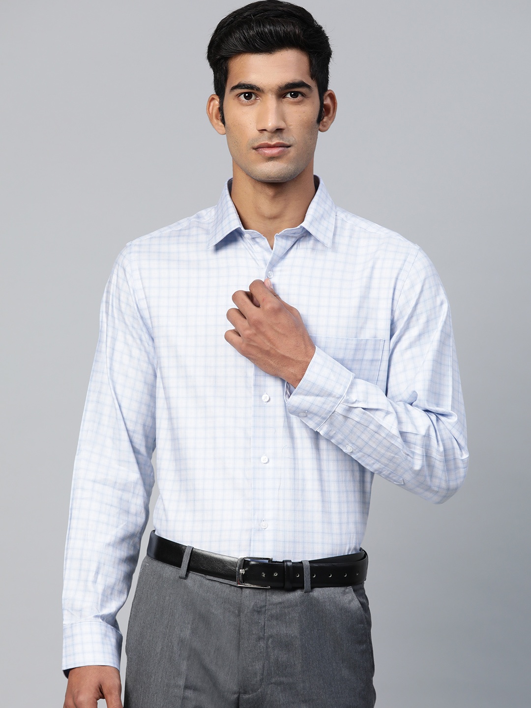 

Arrow Men Blue Regular Fit Checked Formal Shirt