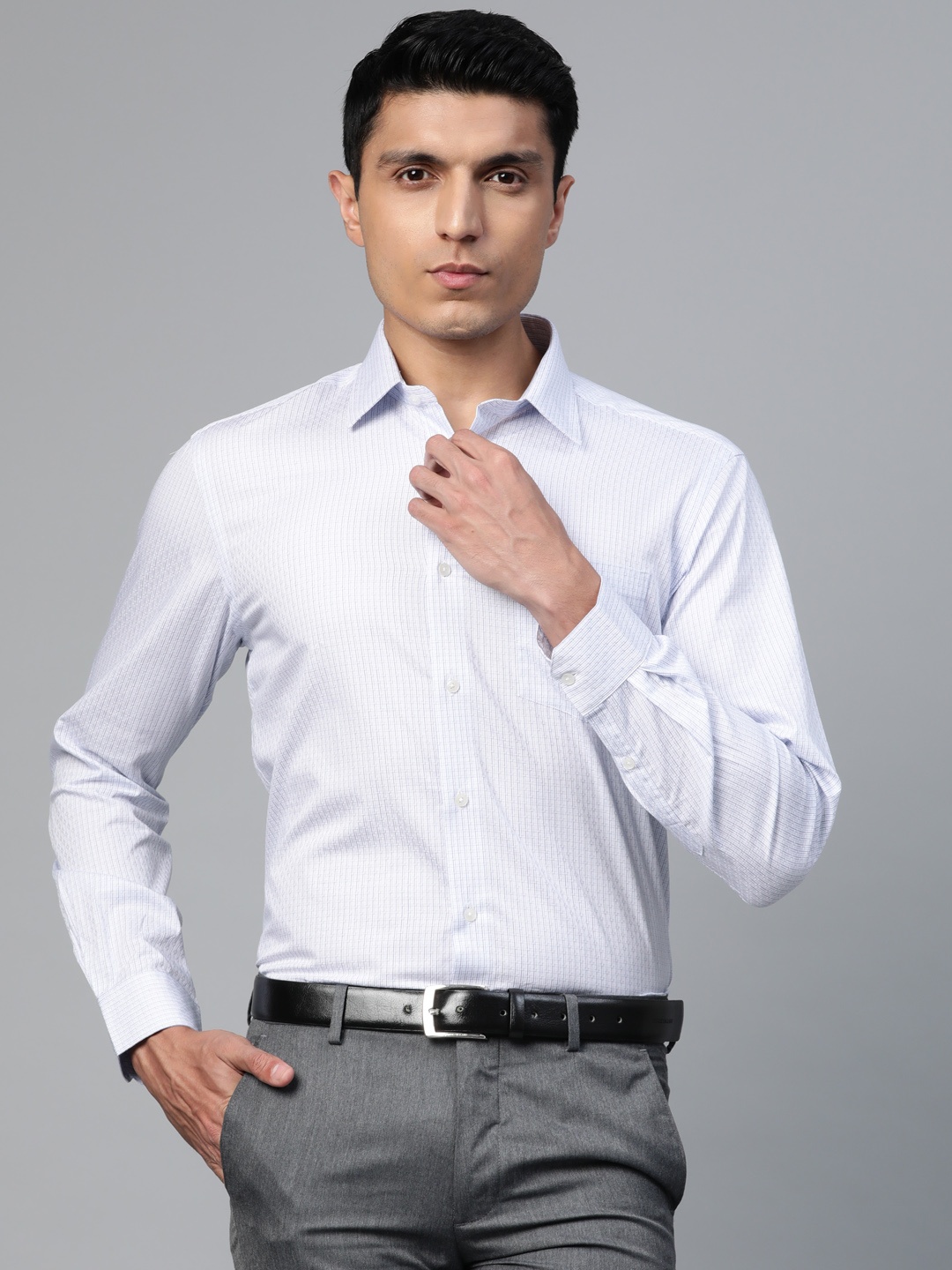

Arrow Men Blue & White Slim Fit Checked Formal Shirt
