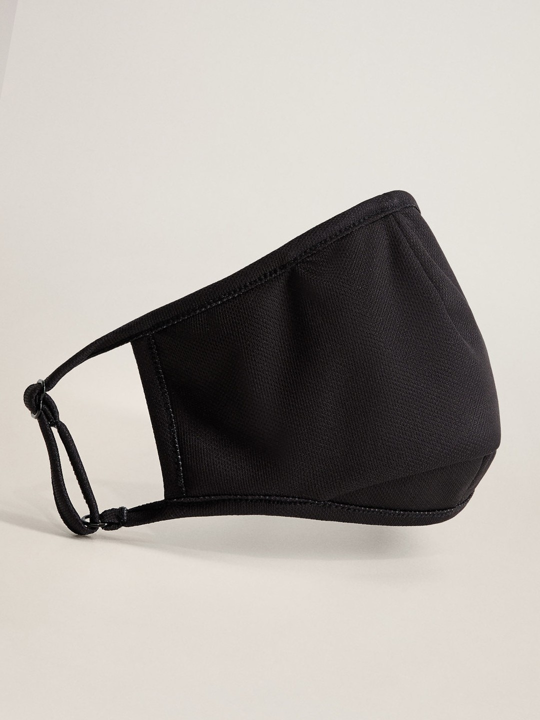 

MANGO Women Black Solid 1 Ply Adjustable Hygienic Reusable Mask