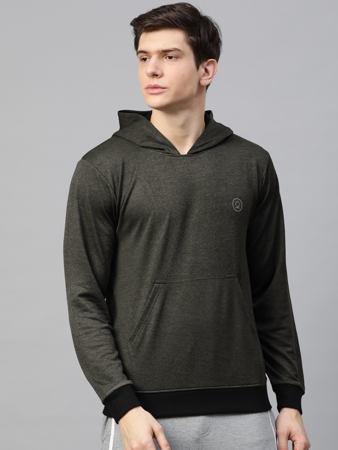 

CHKOKKO Men Olive Green Solid Hooded Sweatshirt