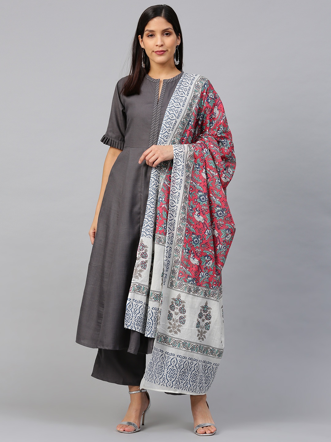 

Bhama Couture Women Charcoal Grey Solid Kurta with Palazzos & Dupatta