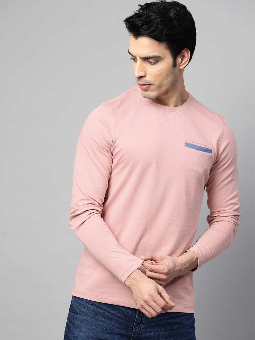 

ManQ CASUAL Men Dusty Pink Solid Slim Fit Pure Cotton T-shirtt