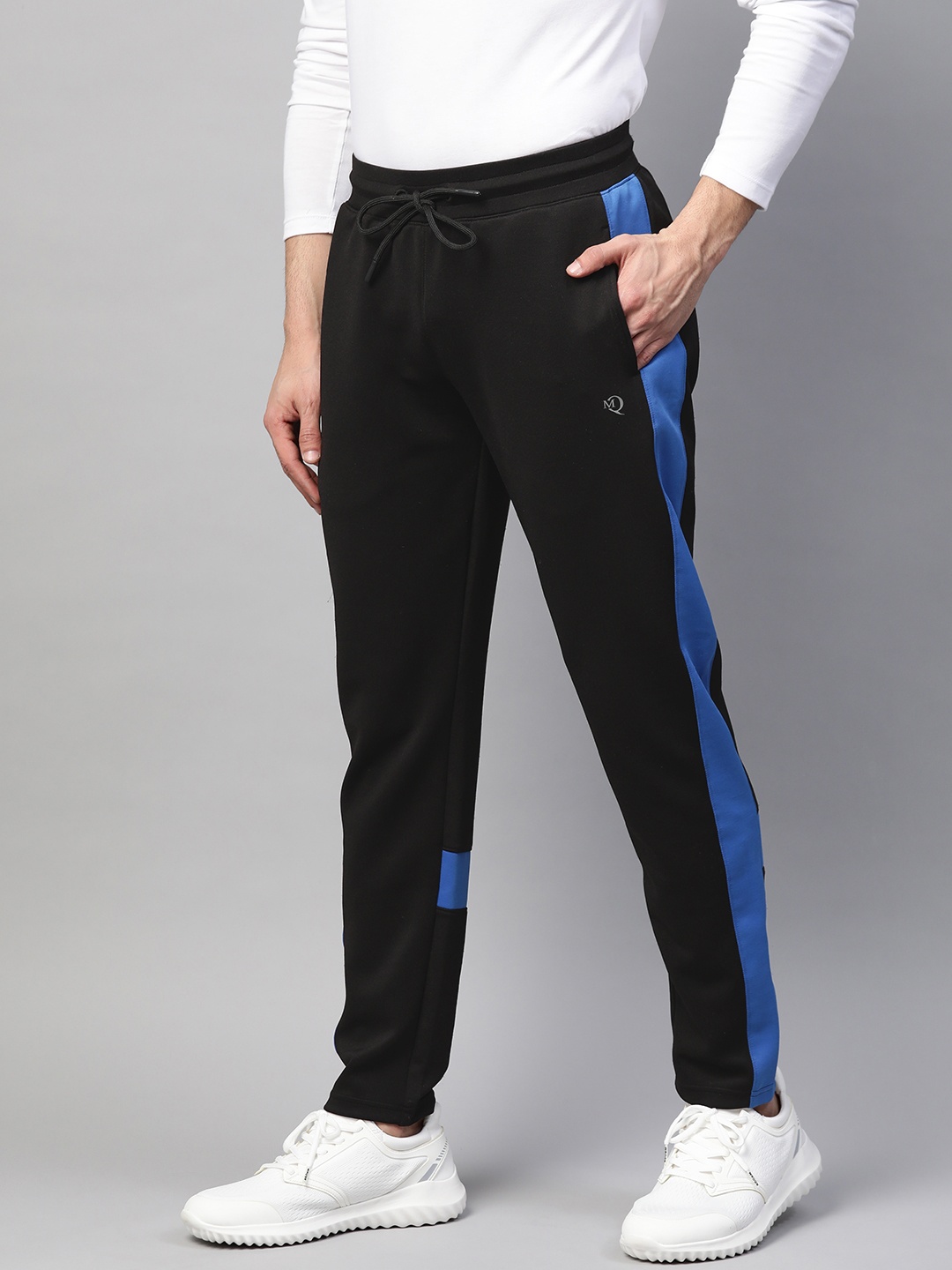 

ManQ CASUAL Men Black Solid Slim Fit Training Track Pants with Colourblocked Detail