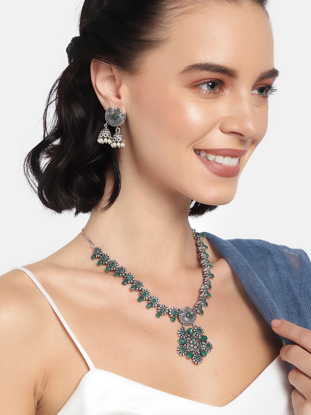

Laida Women Green & Silver-toned Silver Plated Jewellery Set